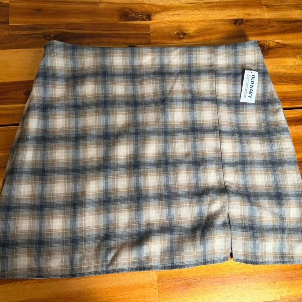 Old Navy bluish gray and beige plaid mini skirt